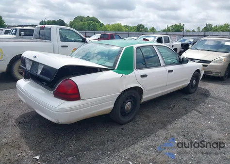 2004 Ford Crown Victoria Police z USA, uszkodzony, nr VIN 2FAFP71W54X149017